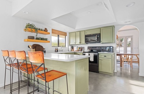 Cimarron Foothills Estates Casa | Spacious 6BR Desert Retreat with Pool, Spa & Views