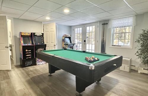 Gouldsboro Casa | 5BR Waterfront Hot Tub Kids Playscape Pets Family Compound!