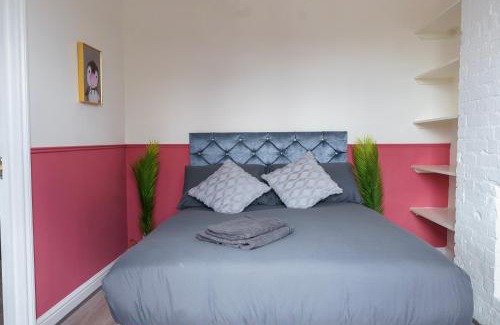 East Acton Apartamento | 5C- Stylish Urban Retreat - Spacious 2 Bed Flat