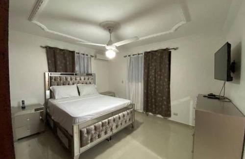 Guaricano Apartamento | 5DR Cozy 3-Bedroom Apartment Santo Domingo
