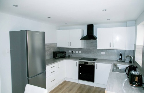 Kettering Casa | 5Guests-FamilyFriendly-Parking-GardenView-Centre
