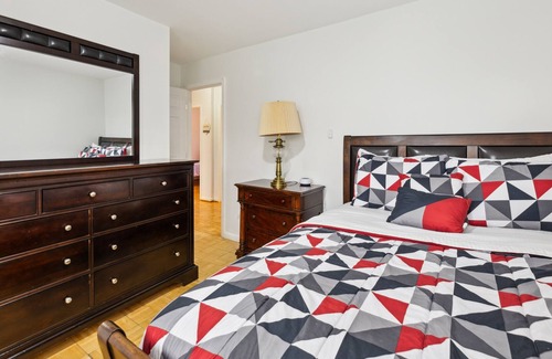 Hyattsville Casa | 5miles to Washington DC sight see: charming villa