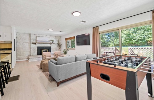 Mount Nebo Casa | 5min to Lake, 20min to NRG, Hot Tub, Fire Pit, BBQ. Quiet&Secluded. Pet Friendly