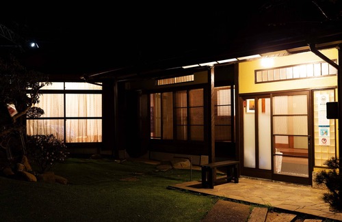 Usami Apartamento | 5Min to the sea & station! Comfortable hideaway with a dedicated BBQ area.