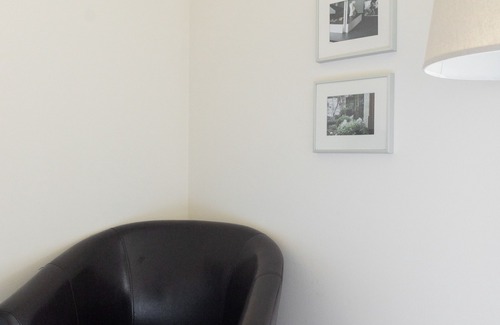 Ravenswood Apartamento | 5min to Wrigley, Aragon | Quiet w/ View | Zencity