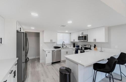 Las Vegas Casa | 5Mins to Fremont 10Mins to Strip! Sleeps 8!