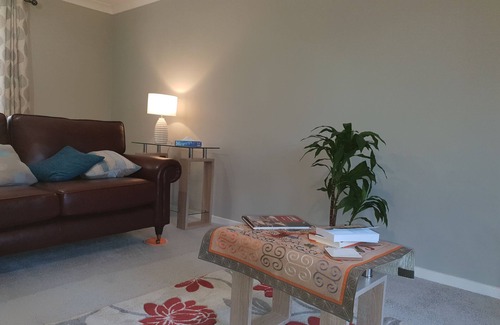 Corby Casa | 5 ✳ Hospitalidad garantizada. Top of Class, Corby / Rutland, Casa entera.