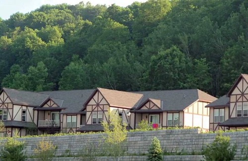 Boyne Falls Villa | 28 de julio - 2 de agosto de 2019 en Mountain Run en BOYNE 2 BR plazas 6