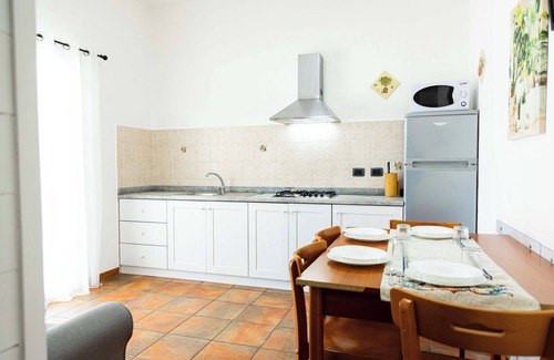 Alcamo Marina Villa | 4 APARTAMENTOS HASTA 22 PERSONAS A 150 MT DE LA PLAYA ALQUILER DE COCHES WI FI