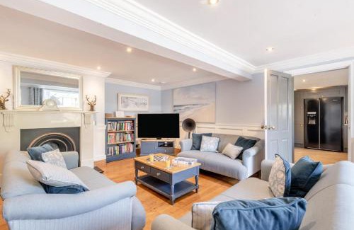 Bacton Casa | 6 Bed in Bacton oc-2187