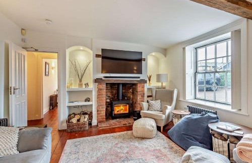 Rye Casa | 6 Bed in Rye 93953