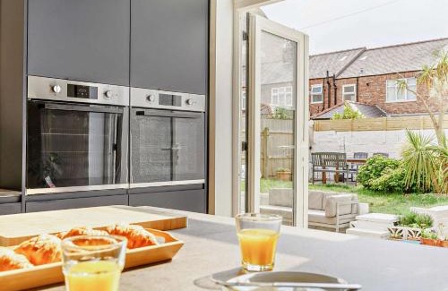 Saltburn-by-the-Sea Casa | 6 Bed in Saltburn-By-The-Sea 87398