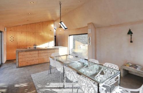 Batheaston Casa | 6-Bed Sleeps 16 Pets Allowed Hot Tub