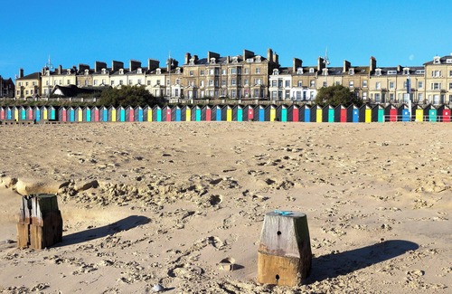 Lowestoft Cabaña | Alojamiento de 6 habitaciones en Lowestoft