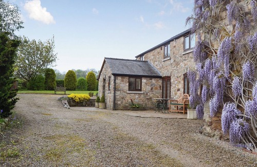 Weston Rhyn Cabaña | 6 bedroom accommodation in Weston Rhyn, near Oswestry