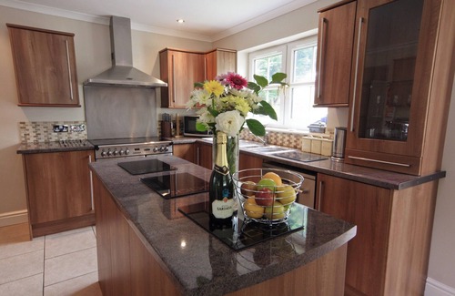 Plwmp Cabaña | 6 bedroom accommodation in Plwmp