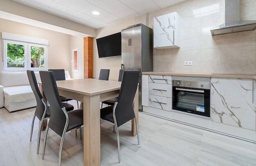 Reus Villa | Alojamiento de 6 habitaciones en Reus