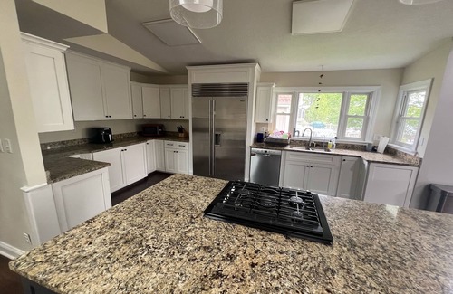 Howard Casa | 6 Bedroom Apple Valley Lakefront Perfect for Large Families