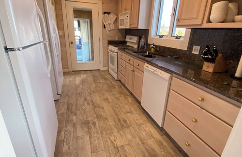 Lubec Casa | 6 Bedroom Beach house in Lubec - 5th night free!