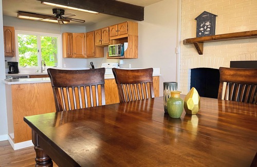 Manistee Casa | 6 bedroom Cottage in Manistee on Lake Michigan. Stairs to private beach