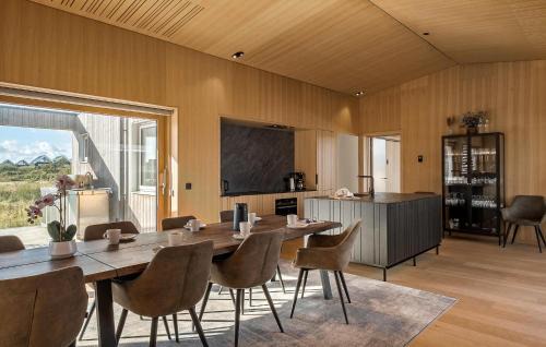 Lokken Casa | 6 Bedroom Cozy Home In Løkken