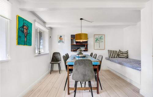 Arnager Casa | 6 Bedroom Cozy Home In Rønne