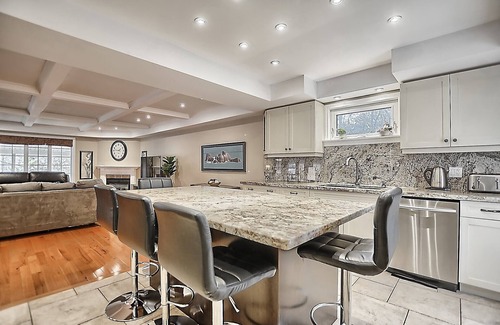 Alcona Cabaña | Casa de campo ejecutiva de 6 habitaciones cerca de la playa de Innisfil