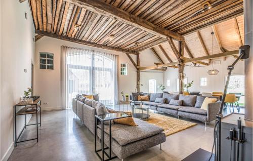 Nijverdal Casa | 6 Bedroom Gorgeous Home In Nijverdal