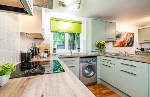 Sheffield Apartamento | 6 Bedroom Holiday Lodge with Secure Free Parking