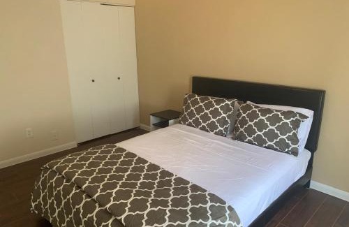 Houston Casa | 6 Bedroom house 15 minutes from iah airport.