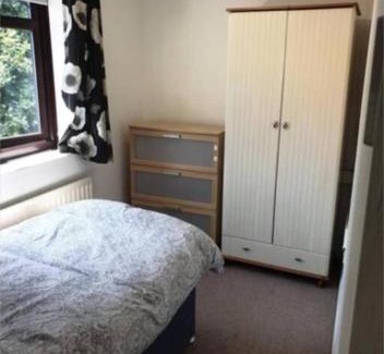 Kettering Casa | 6 Bedroom House For Corporate Stays in Kettering