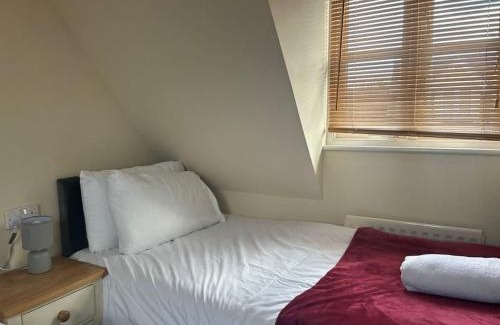 Colchester Casa | 6 Bedroom House in Colchester