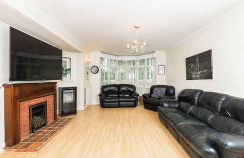 Birmingham Casa | 6 bedroom house near Edgbaston Stadium