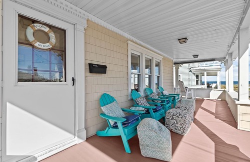 Waveland Casa | 6 Bedroom house steps from the sandy beach