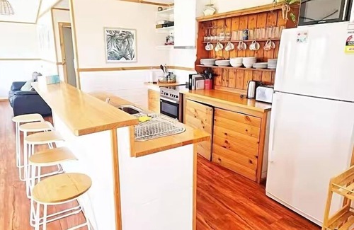 Swansea Casa | 6 Bedroom House Swansea (au)