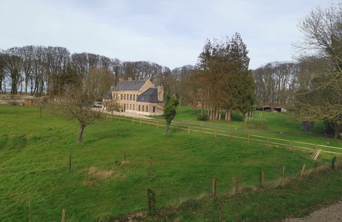 Saint-Sylvain Casa | 6-bedroom manor house on 4ha estate