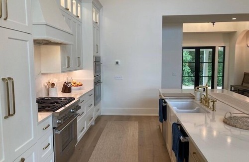 Middle Island Plantation Casa | 6 Bedroom Marsh front Farm House Estate - New Construction - Sleeps 20!