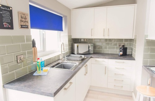 Tamworth Casa | 6 Bedrooms ALL with En-suites - Fantastic House