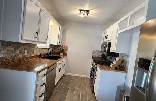Odessa Casa | 6 Beds, 3-bedroom House in Odessa close to shopping and minutes from I20
