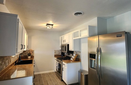 Odessa Casa | 6 Beds, 3-bedroom House in Odessa close to shopping and minutes from I20
