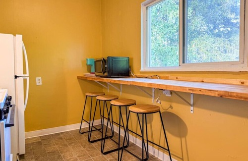 Mount Oliver Apartamento | 6 Beds + Sofa Bed (Sleeps 8) Spacious Crew Housing
