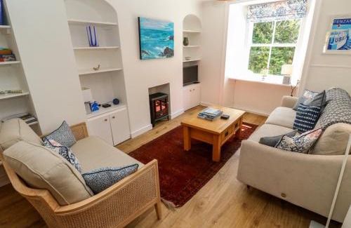 Madron Casa | 6 Bellair Road