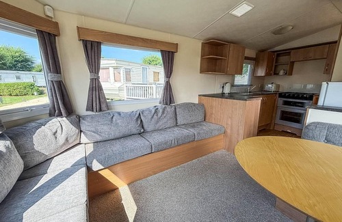 Great Yarmouth Casa | 6 berth caravan at Cherry Tree Holiday Park in Norfolk ref 70724C
