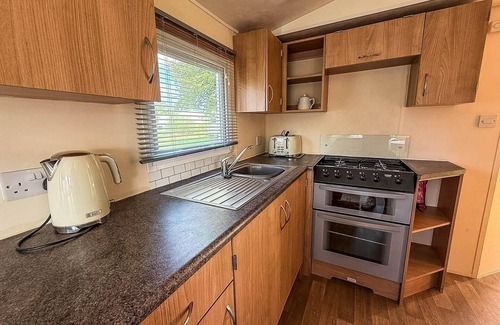 Great Yarmouth Casa | 6 berth caravan at Cherry Tree Holiday Park in Norfolk ref 70724C