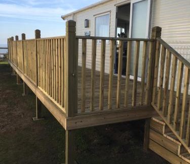Corton Otro | 6 Berth Caravan With Stunning Sea Views And Decking To Relax On, Ref 32048Az