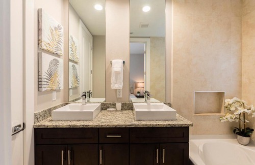 West Kissimmee Villa | 6 BR 7 BA Family Getaway 5 min to Disneyworld