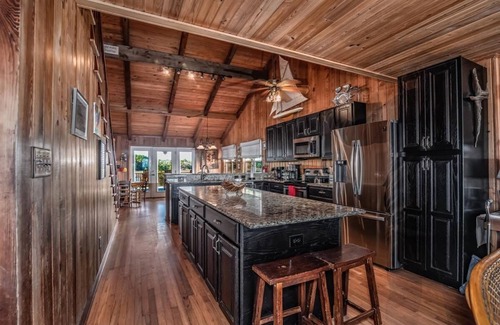 Pawleys Island Casa | 6 BR Oceanfront House with Creek Dock