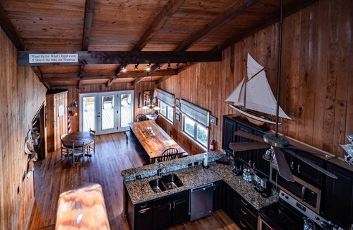 Pawleys Island Casa | 6 BR Oceanfront House with Creek Dock