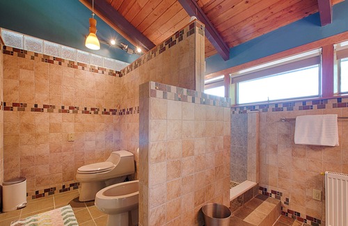 Newfane Casa | Hermosa propiedad con piscina con vistas a las montañas