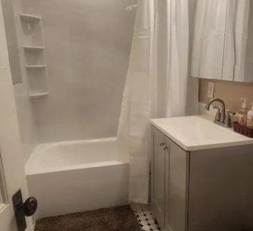 Constable Hook Casa | 6 Guests - House close to NYC